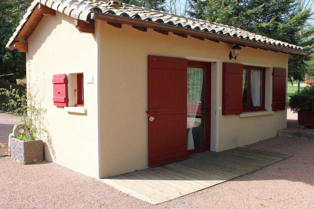 Hotel Restaurant Le Moulin De Saint Verand Exterior photo