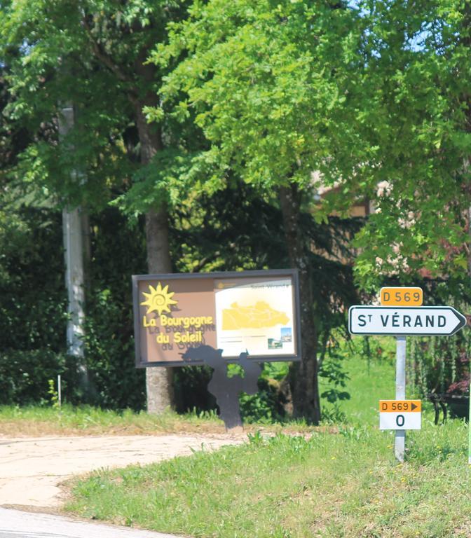 Hotel Restaurant Le Moulin De Saint Verand Exterior photo